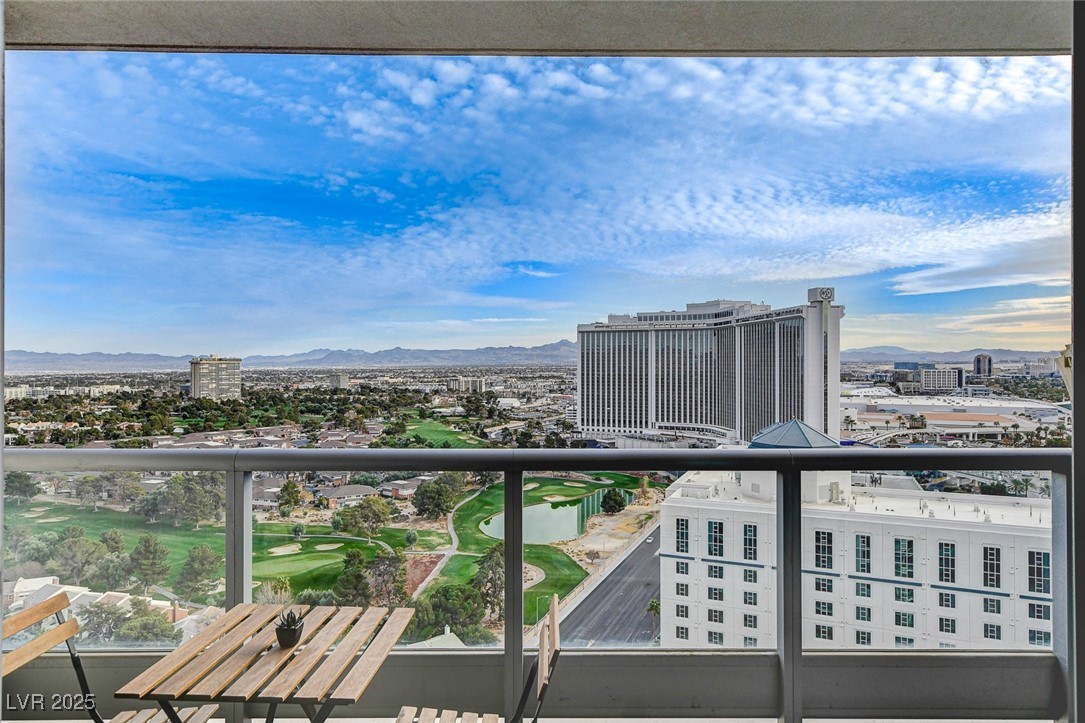 322 Karen Avenue 2206