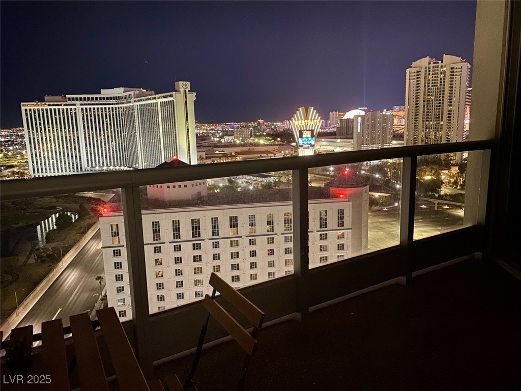 322 Karen Avenue 2206