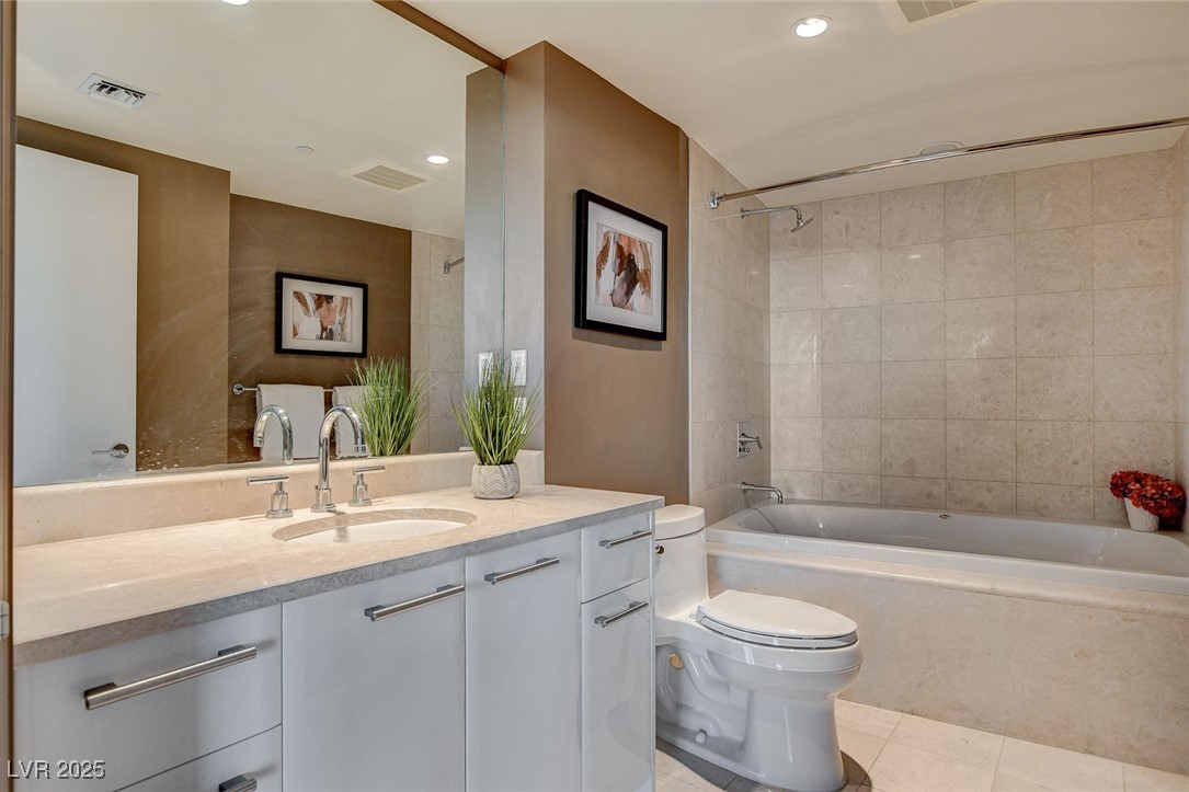 322 Karen Avenue 2206