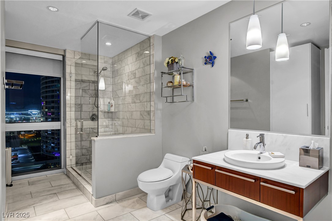4471 Dean Martin Drive 1609