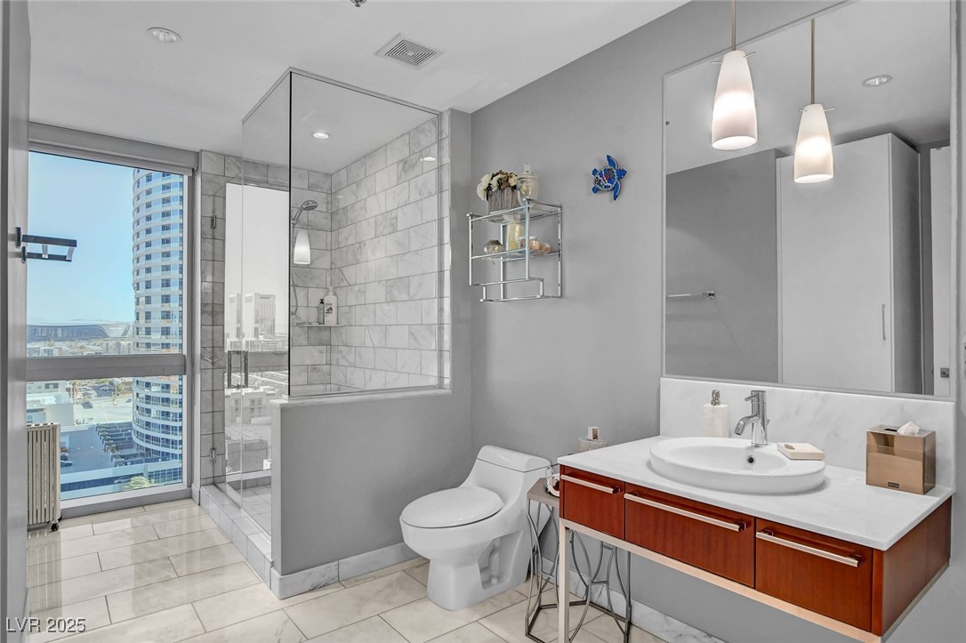 4471 Dean Martin Drive 1609