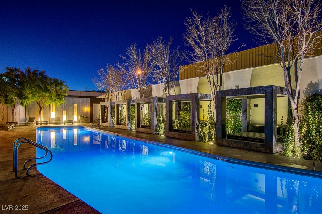 4471 Dean Martin Drive 1609
