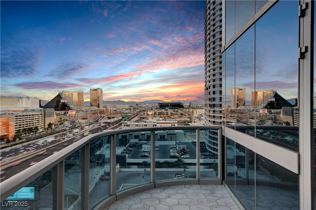 4471 Dean Martin Drive 1609