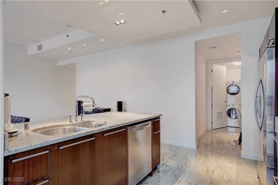 4471 Dean Martin Drive 2107
