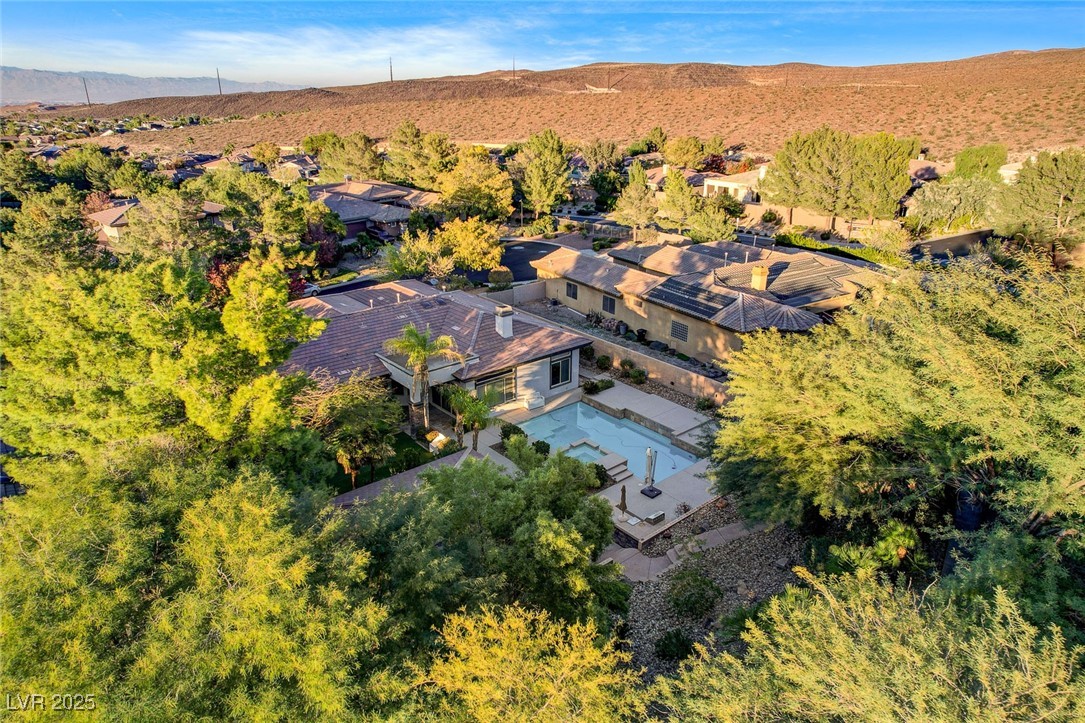 5 Karsten Creek Court