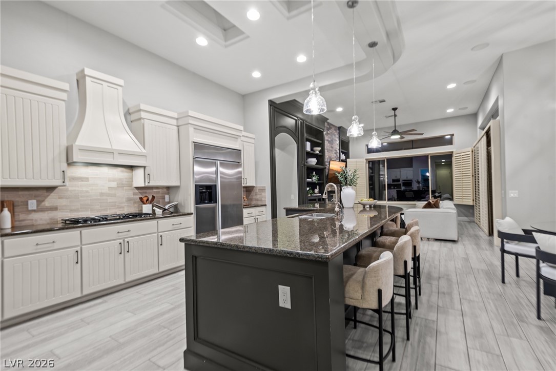 5 Karsten Creek Court
