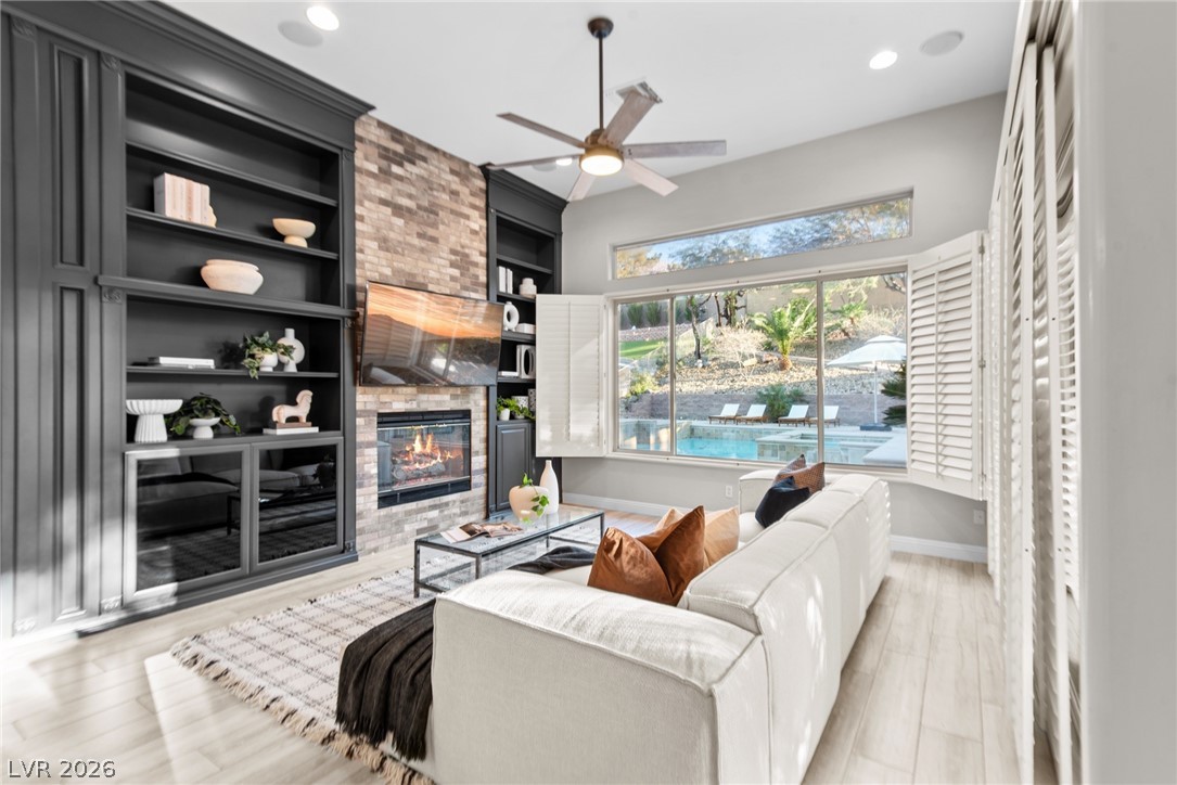 5 Karsten Creek Court