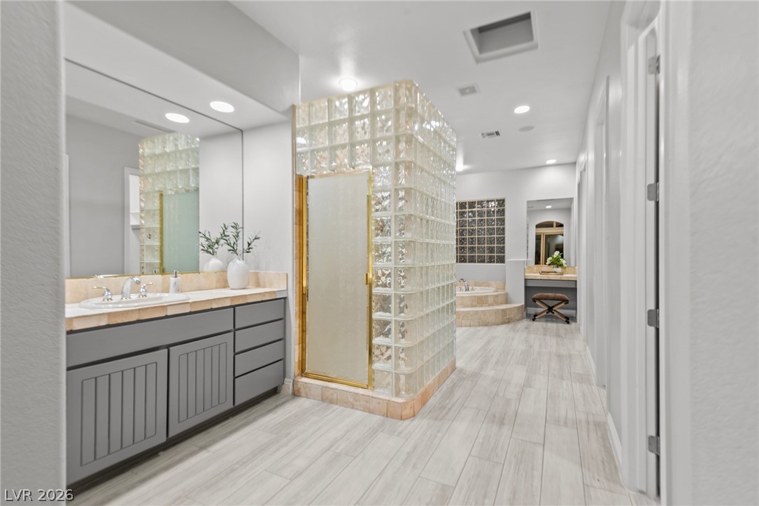 5 Karsten Creek Court