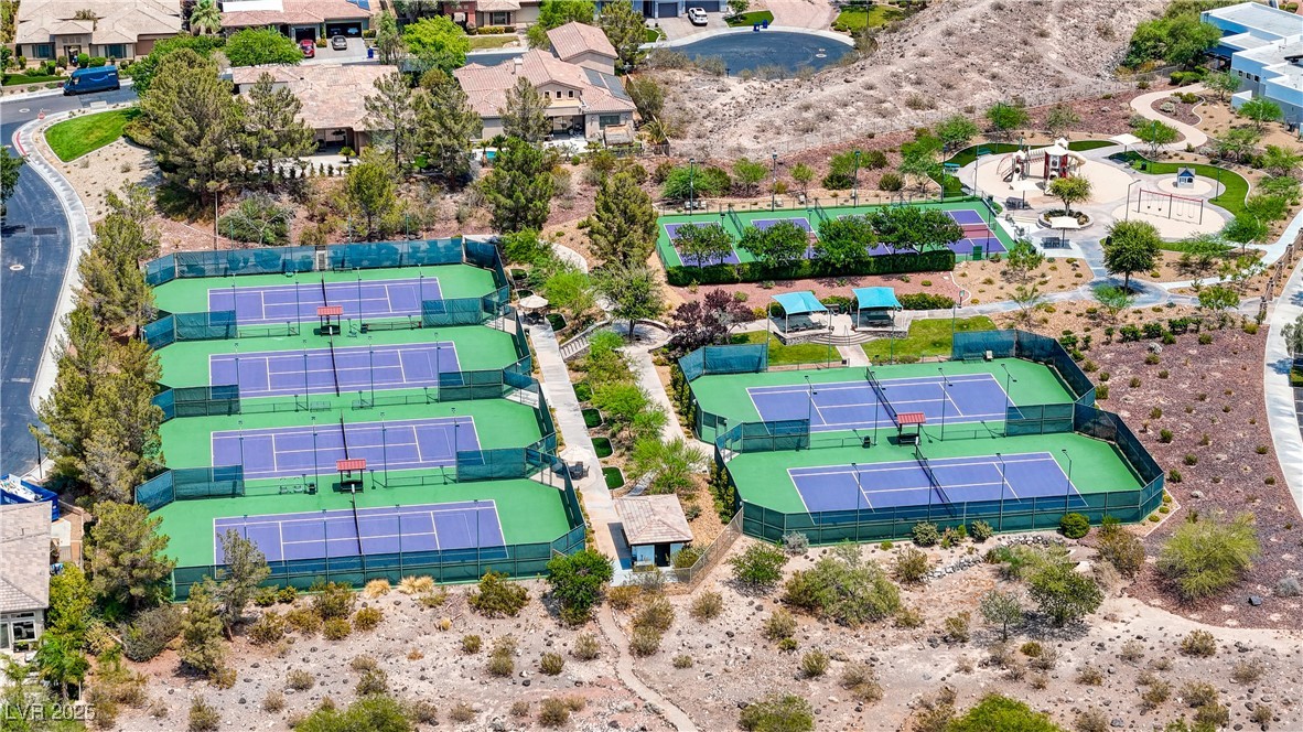 5 Karsten Creek Court