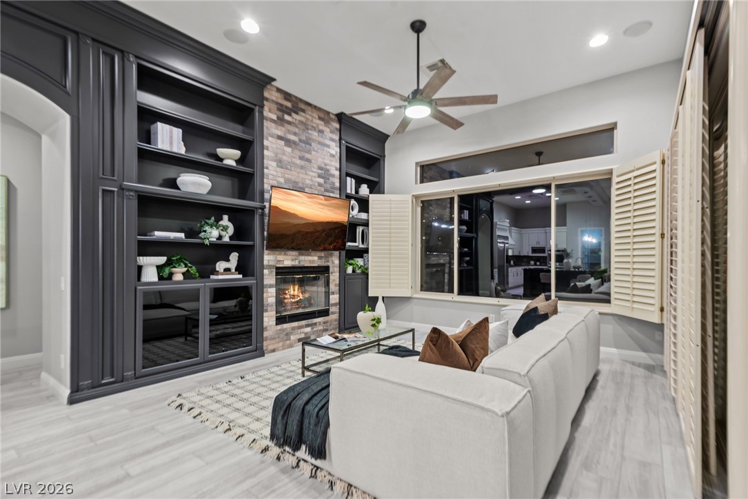 5 Karsten Creek Court