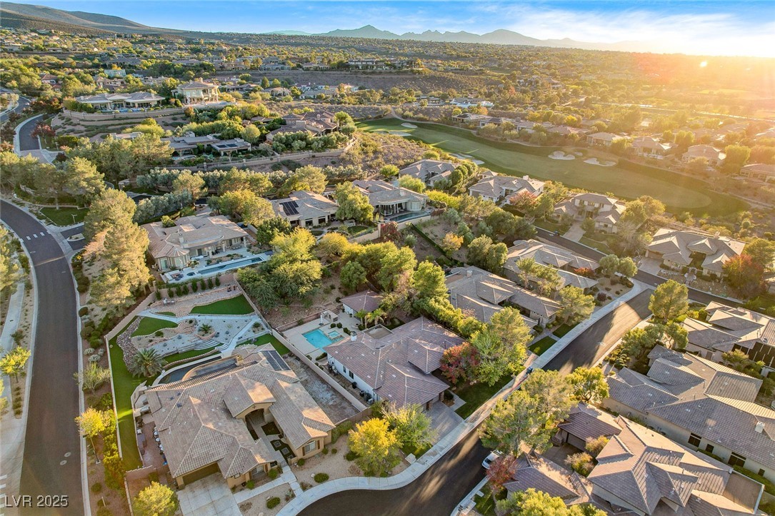 5 Karsten Creek Court