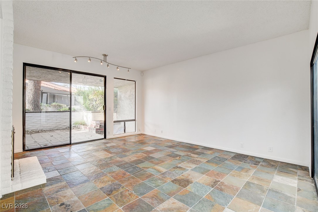 3427 Manzano Circle