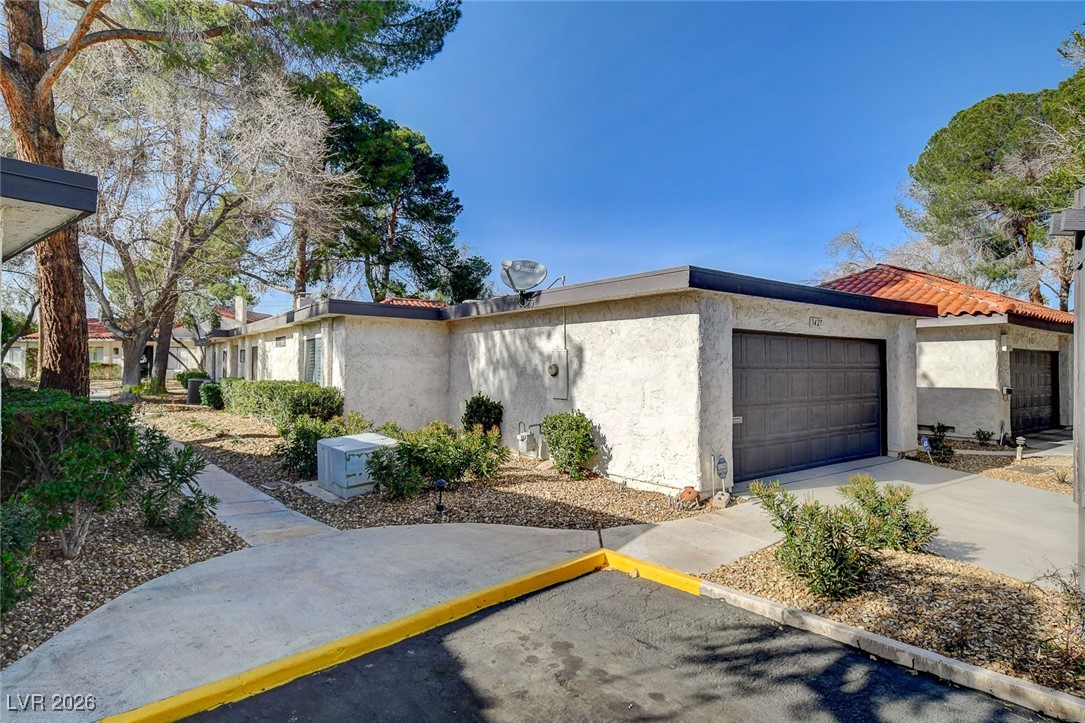 3427 Manzano Circle