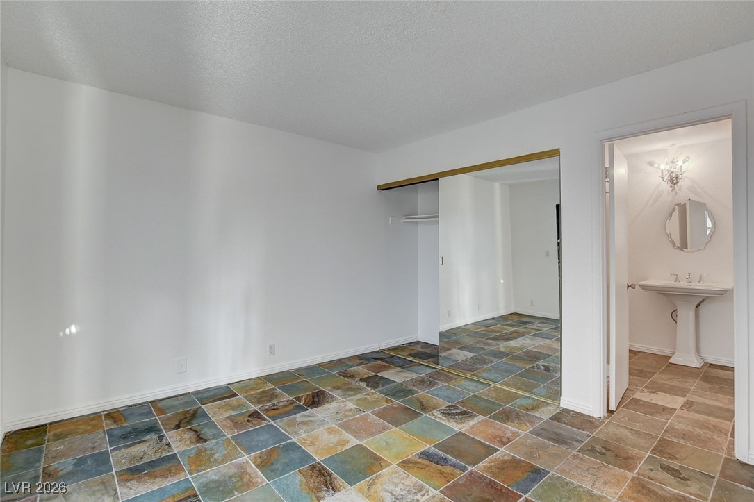 3427 Manzano Circle