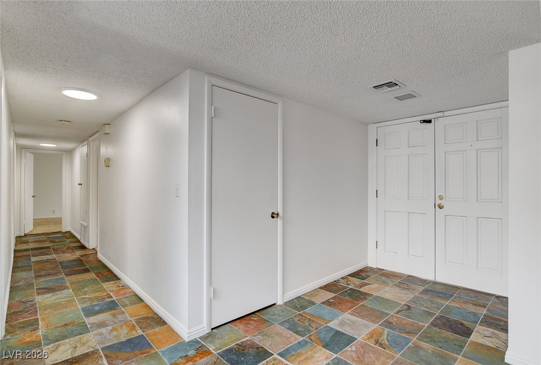 3427 Manzano Circle