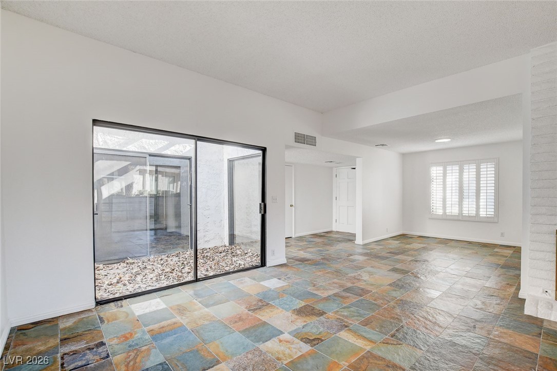 3427 Manzano Circle