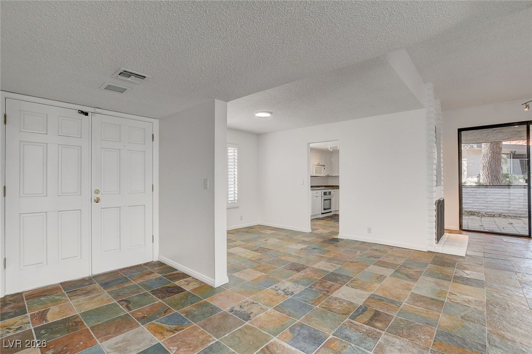 3427 Manzano Circle