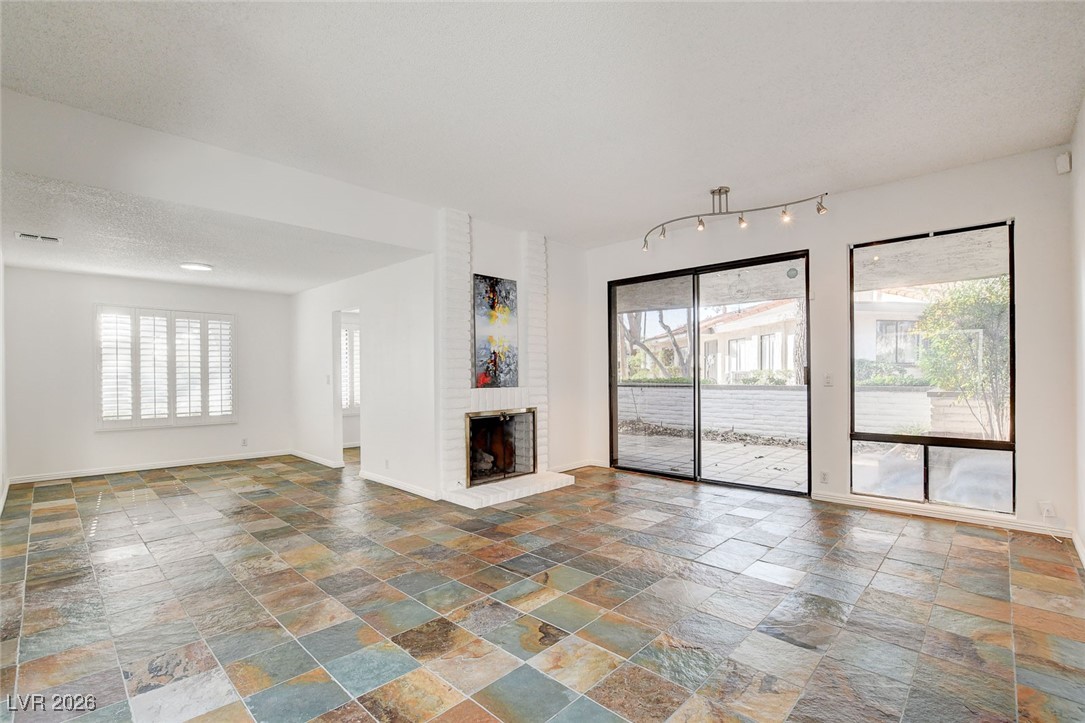 3427 Manzano Circle