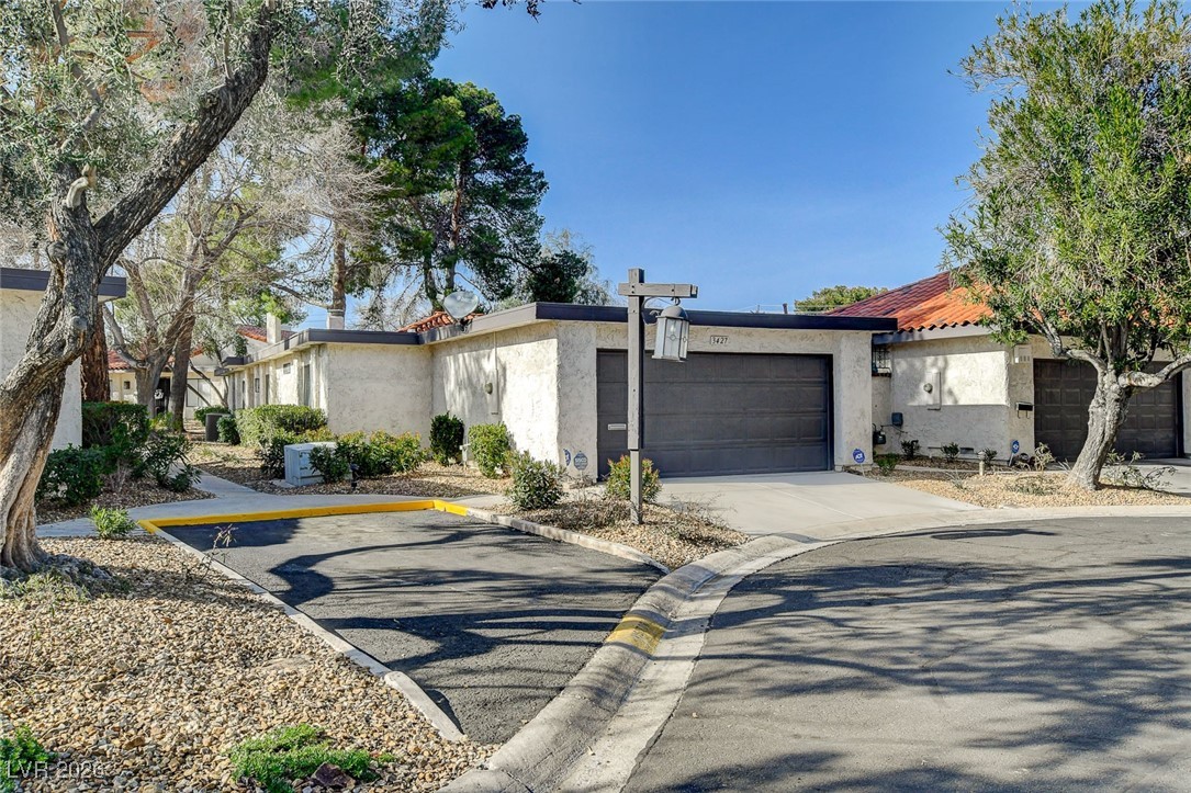 3427 Manzano Circle