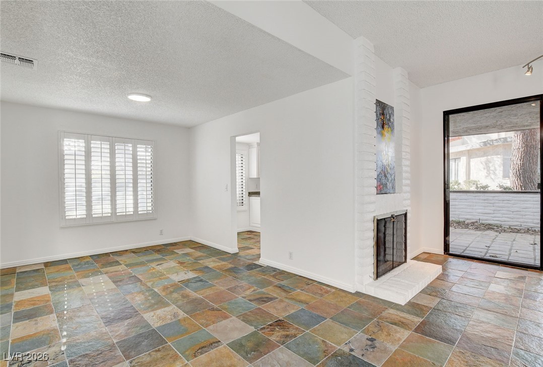 3427 Manzano Circle