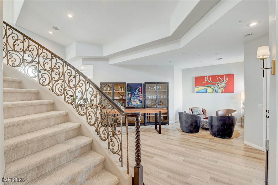 39 Via Paradiso Street