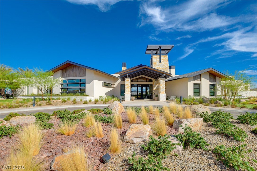74 Lake Bluff Court