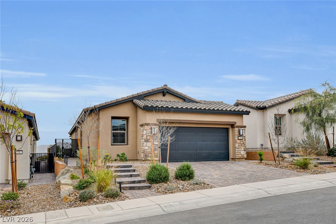 74 Lake Bluff Court