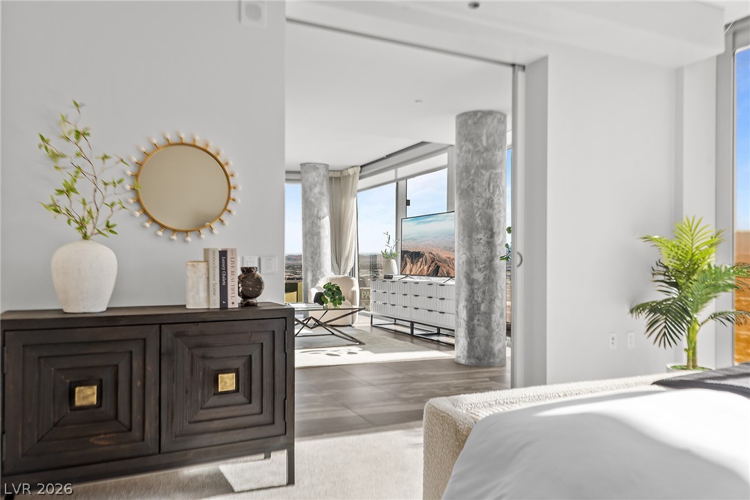 3726 LAS VEGAS Boulevard 3404