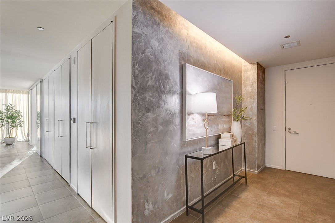 3726 LAS VEGAS Boulevard 3404