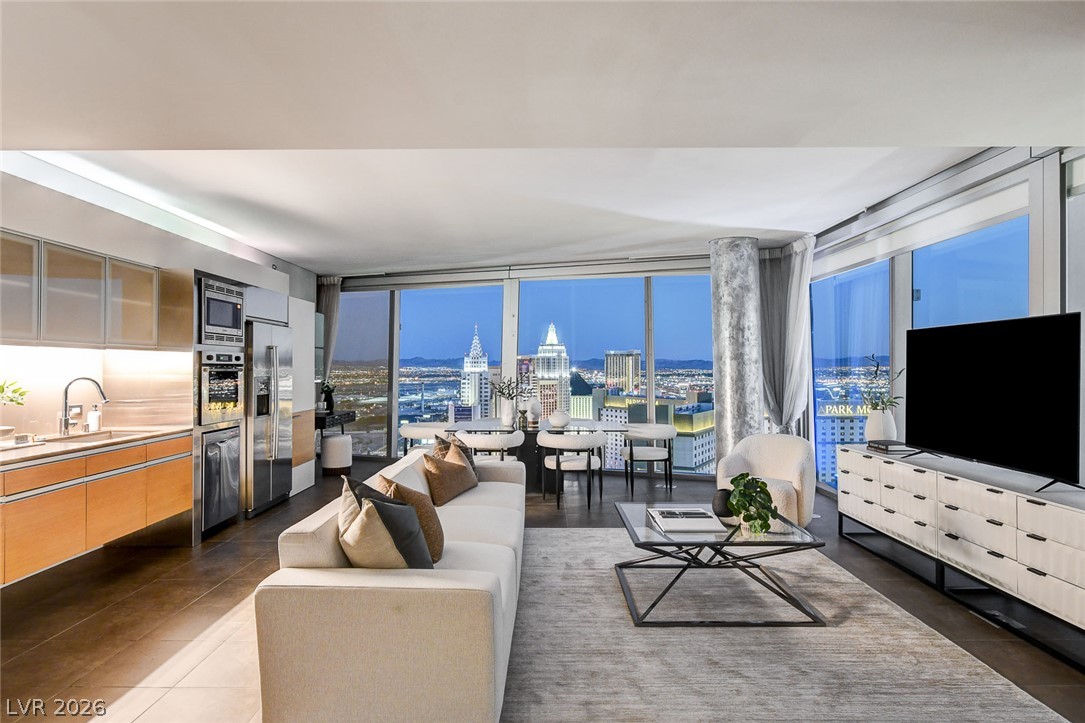 3726 LAS VEGAS Boulevard 3404