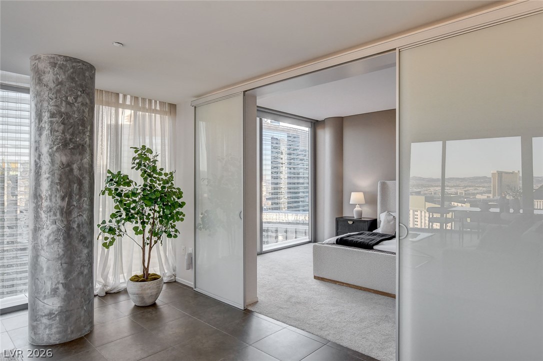 3726 LAS VEGAS Boulevard 3404