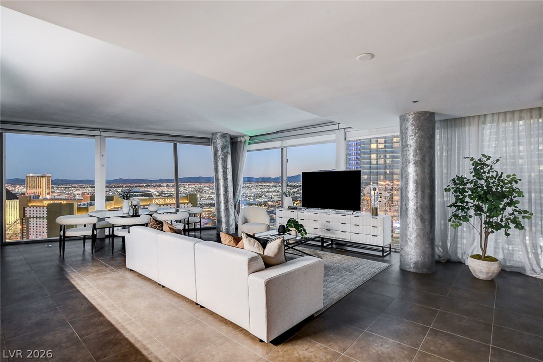 3726 LAS VEGAS Boulevard 3404