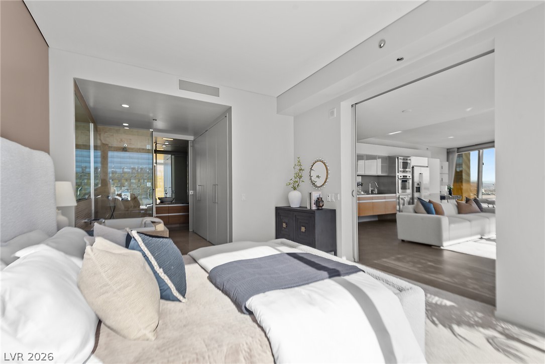 3726 LAS VEGAS Boulevard 3404