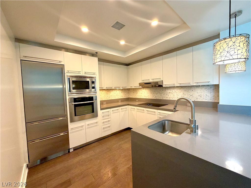 2700 Las Vegas Boulevard 3211