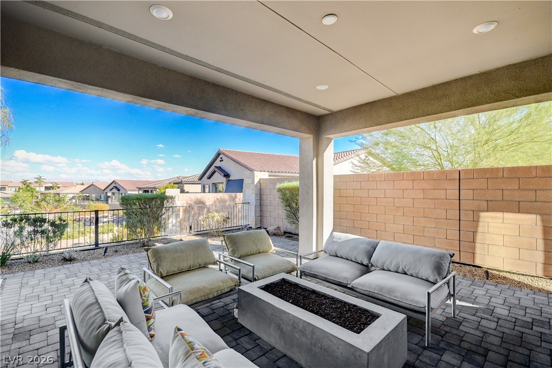 22 Desert Ivy Lane