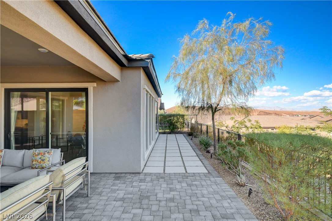 22 Desert Ivy Lane