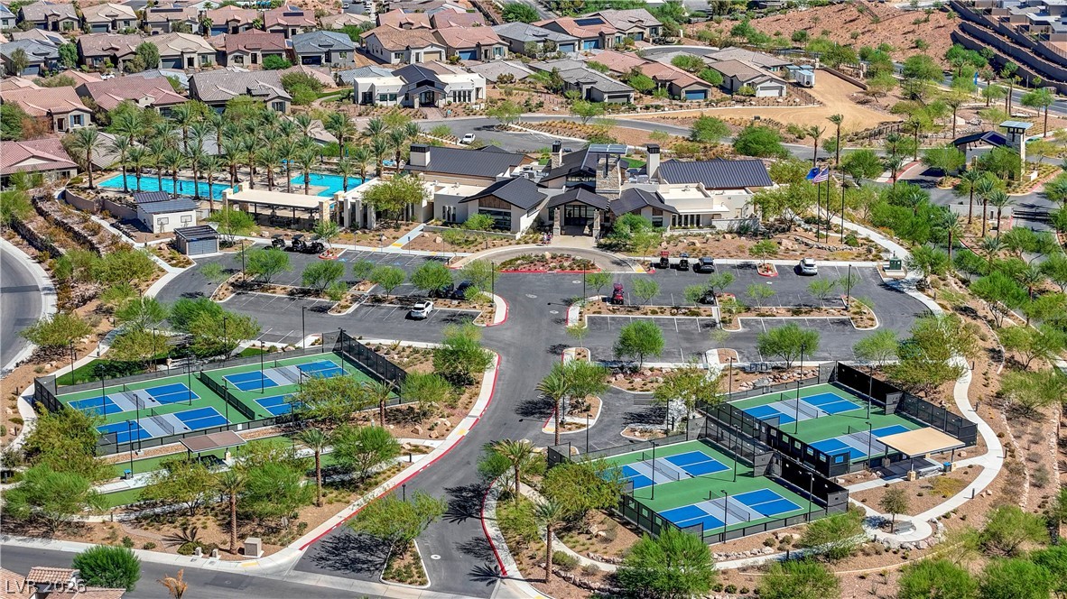 22 Desert Ivy Lane