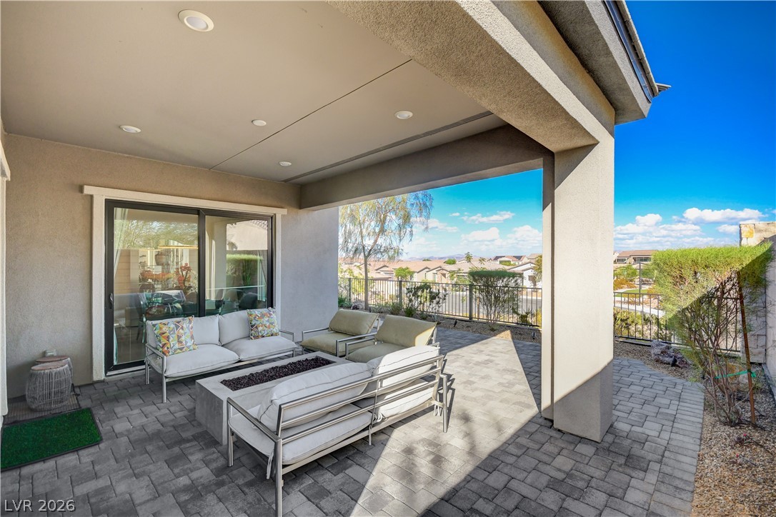 22 Desert Ivy Lane