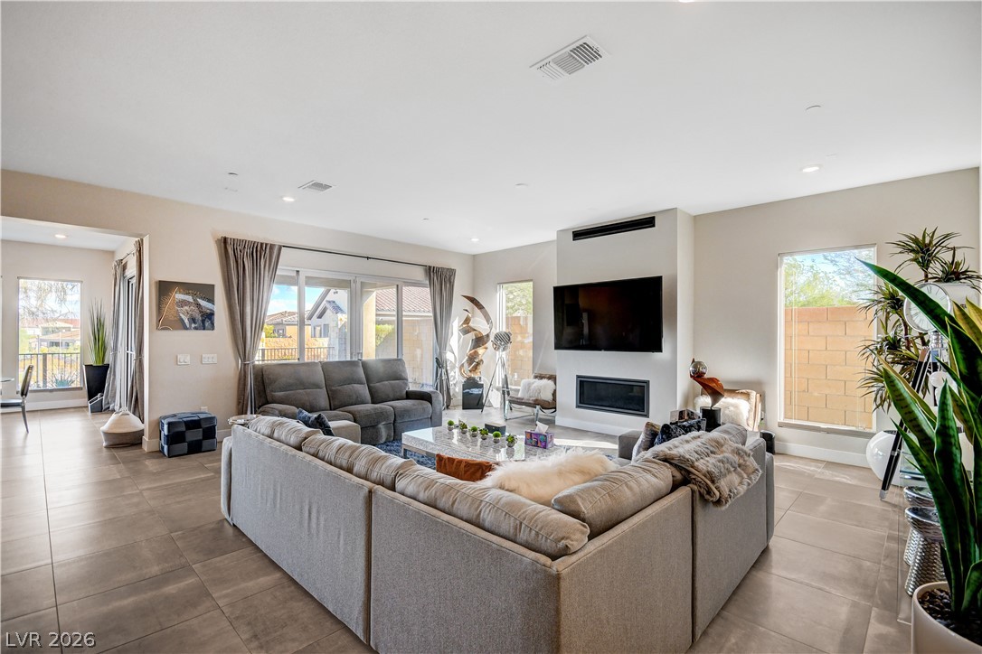 22 Desert Ivy Lane