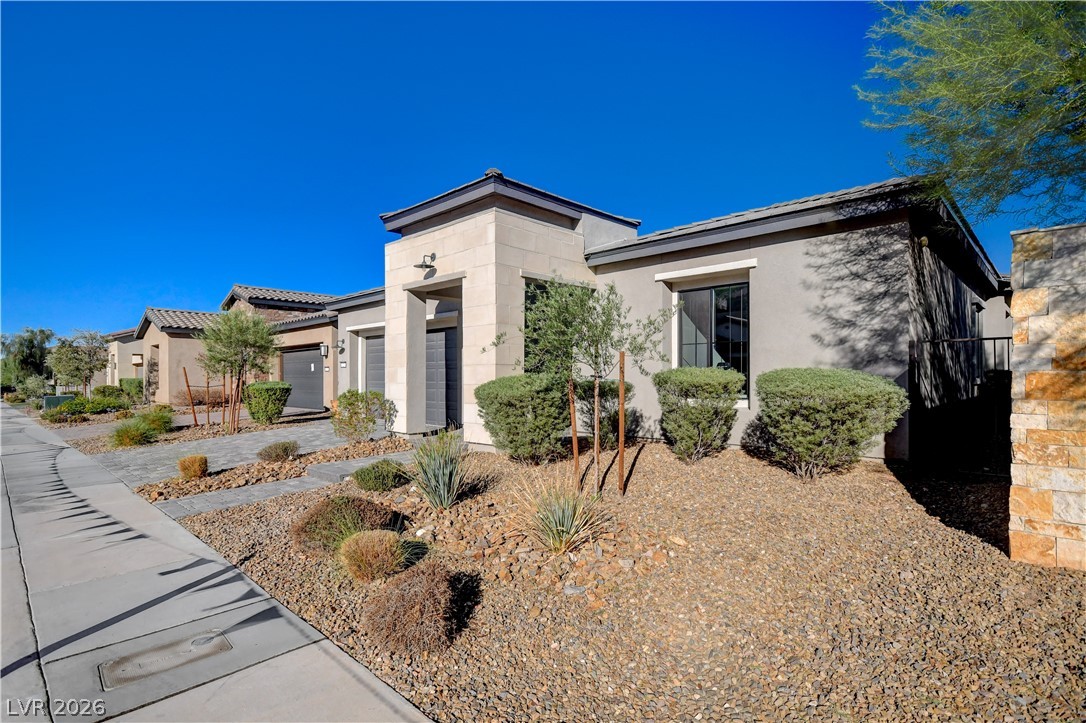 22 Desert Ivy Lane