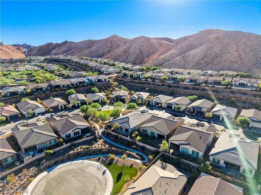 22 Desert Ivy Lane