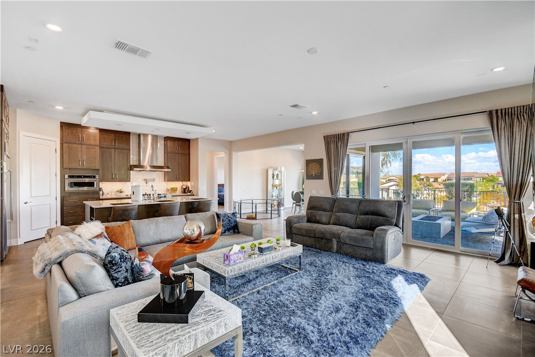 22 Desert Ivy Lane