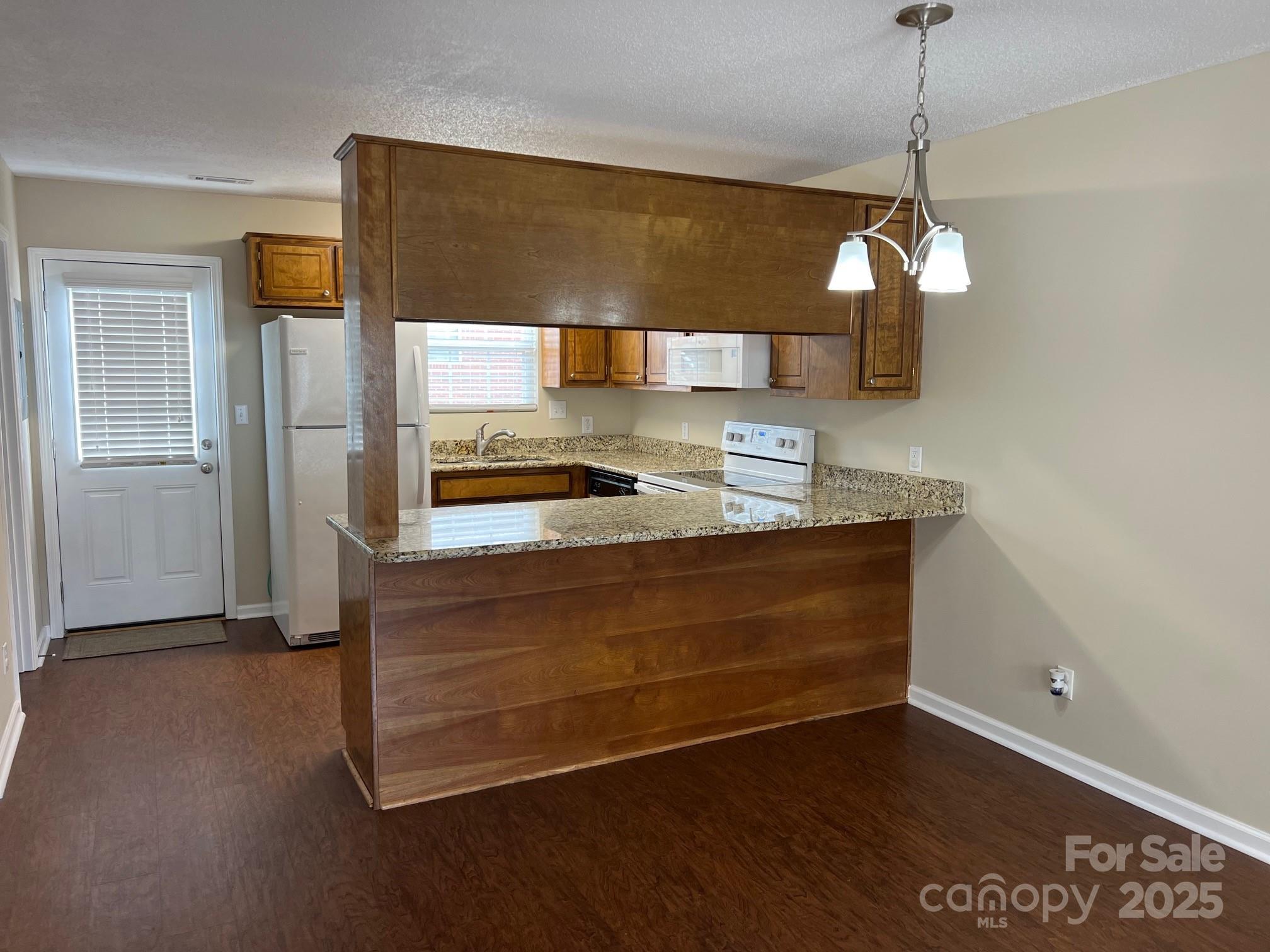 102 Brandywine Drive NE