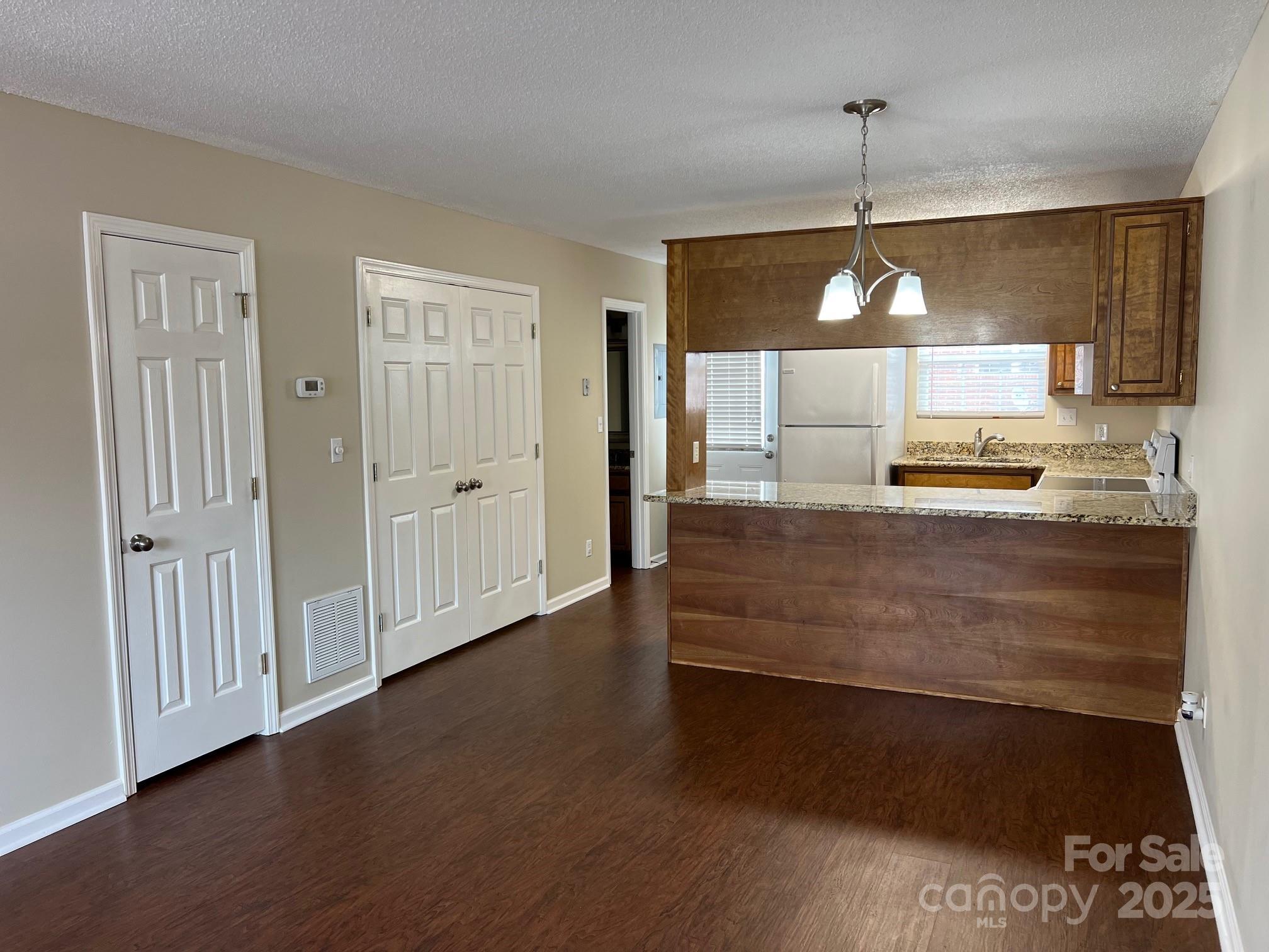 102 Brandywine Drive NE