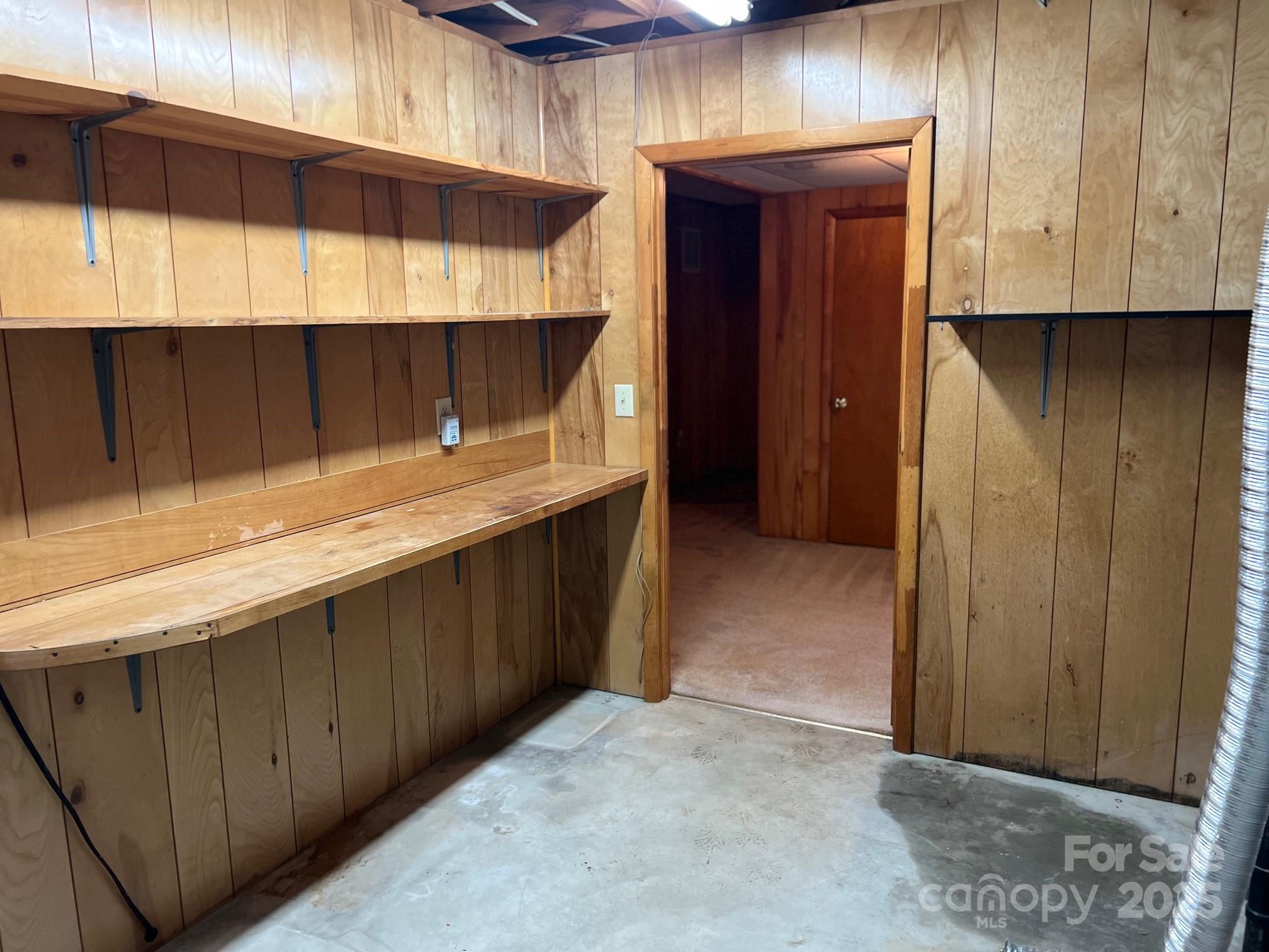 2819 Playmore Beach Road