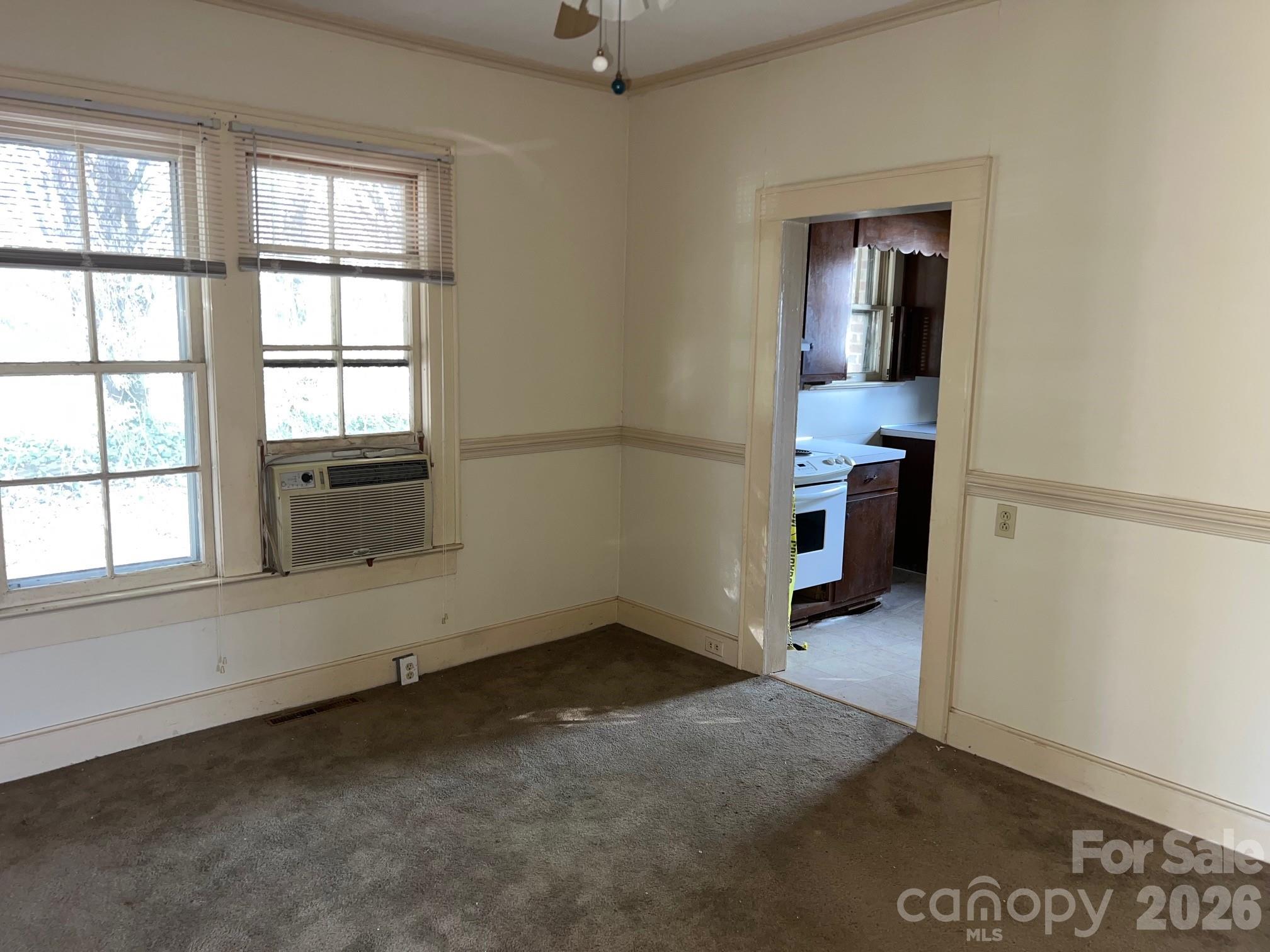 507 S College Street