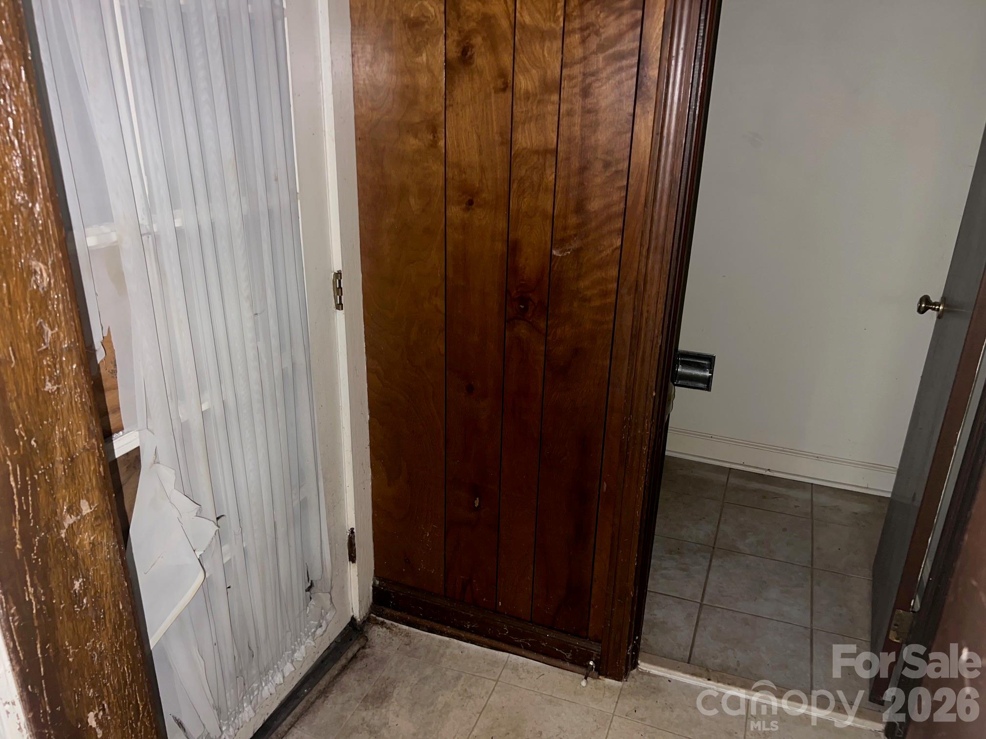 507 S College Street