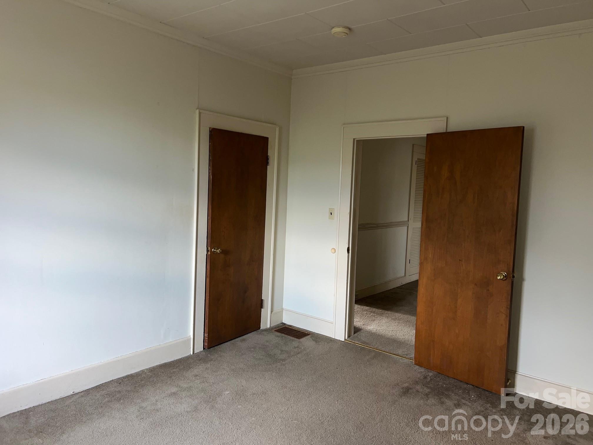 507 S College Street