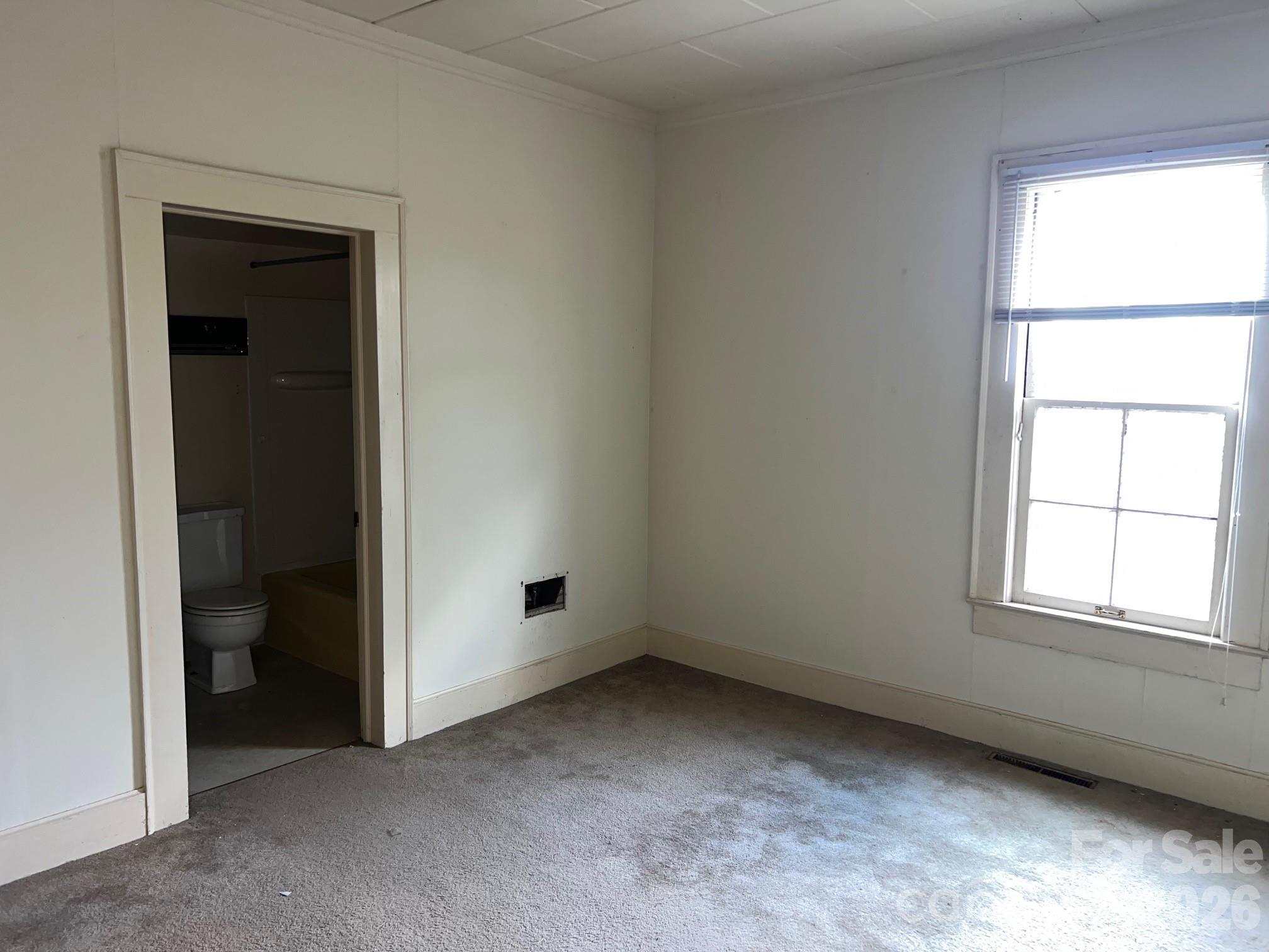 507 S College Street