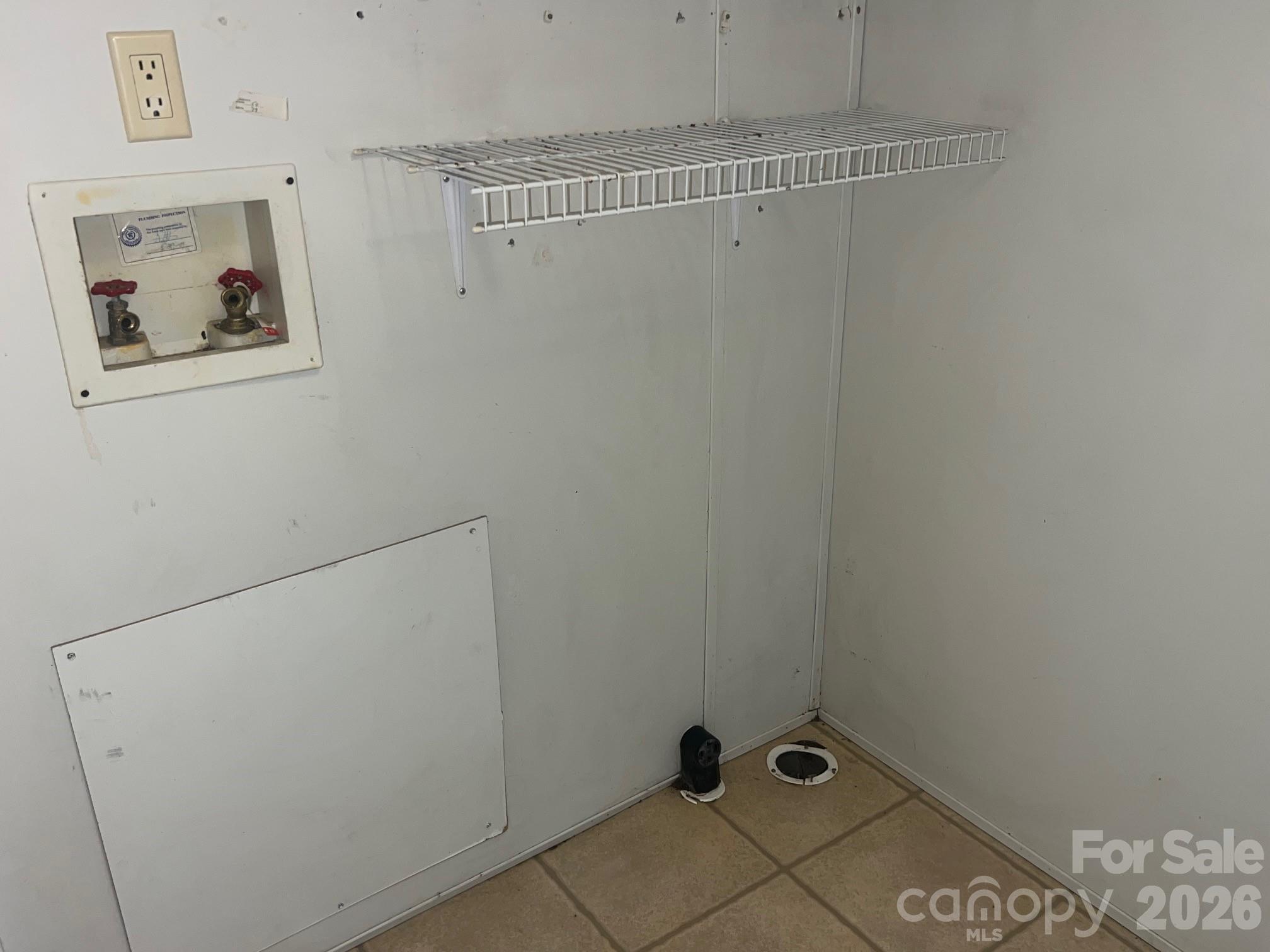 5543 White Oaks Drive